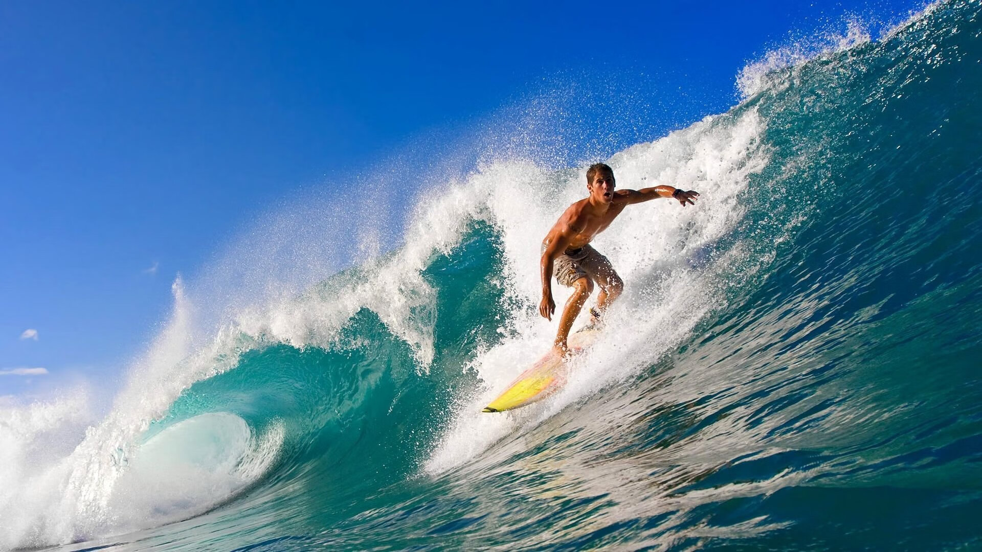 产业链整合助推足球市场繁荣发展，足球相关产业