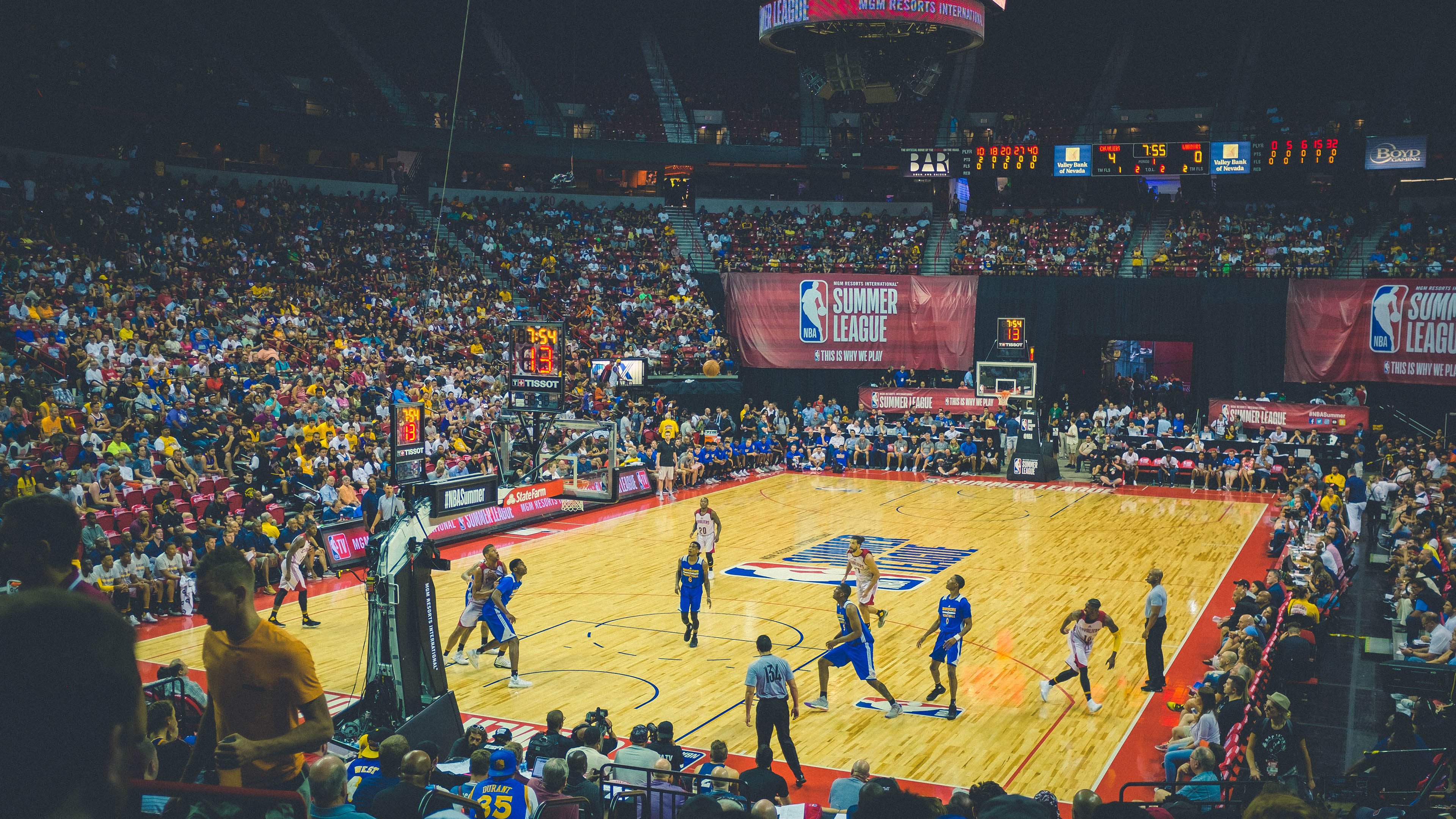 悉尼国王篮板球争夺激烈,悉尼国王vs东南墨尔本凤凰